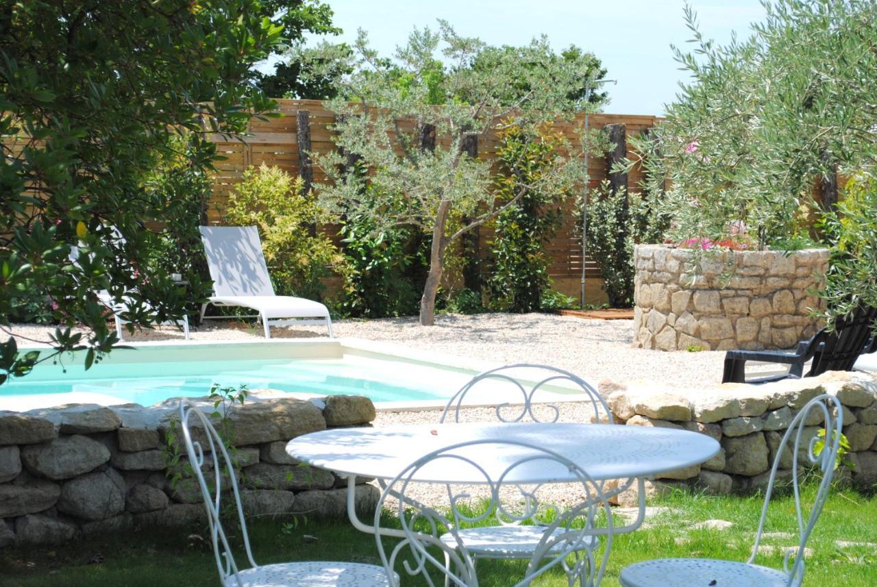 Terre De Bacchus Bed & Breakfast Vacqueyras Exterior photo