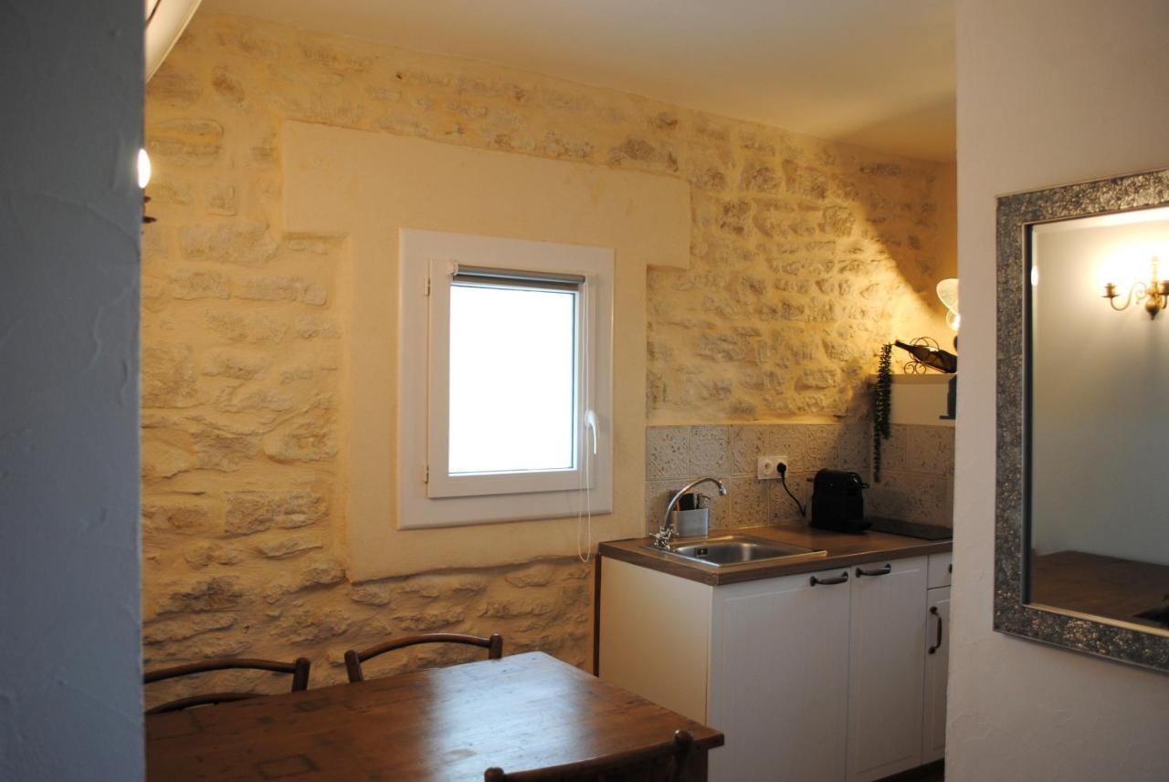 Terre De Bacchus Bed & Breakfast Vacqueyras Exterior photo